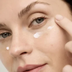 Awakening Creamy Eye Essence Contorno de Ojos