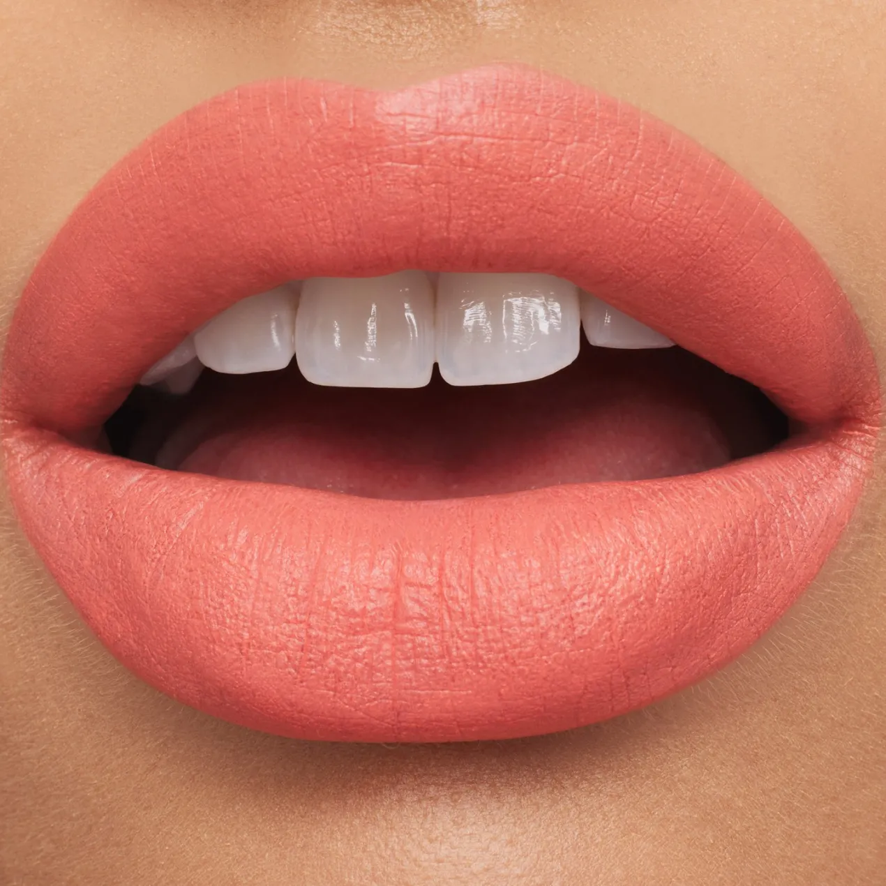 Barra de Labios M·A·Cximal Silky Matte Lipstick