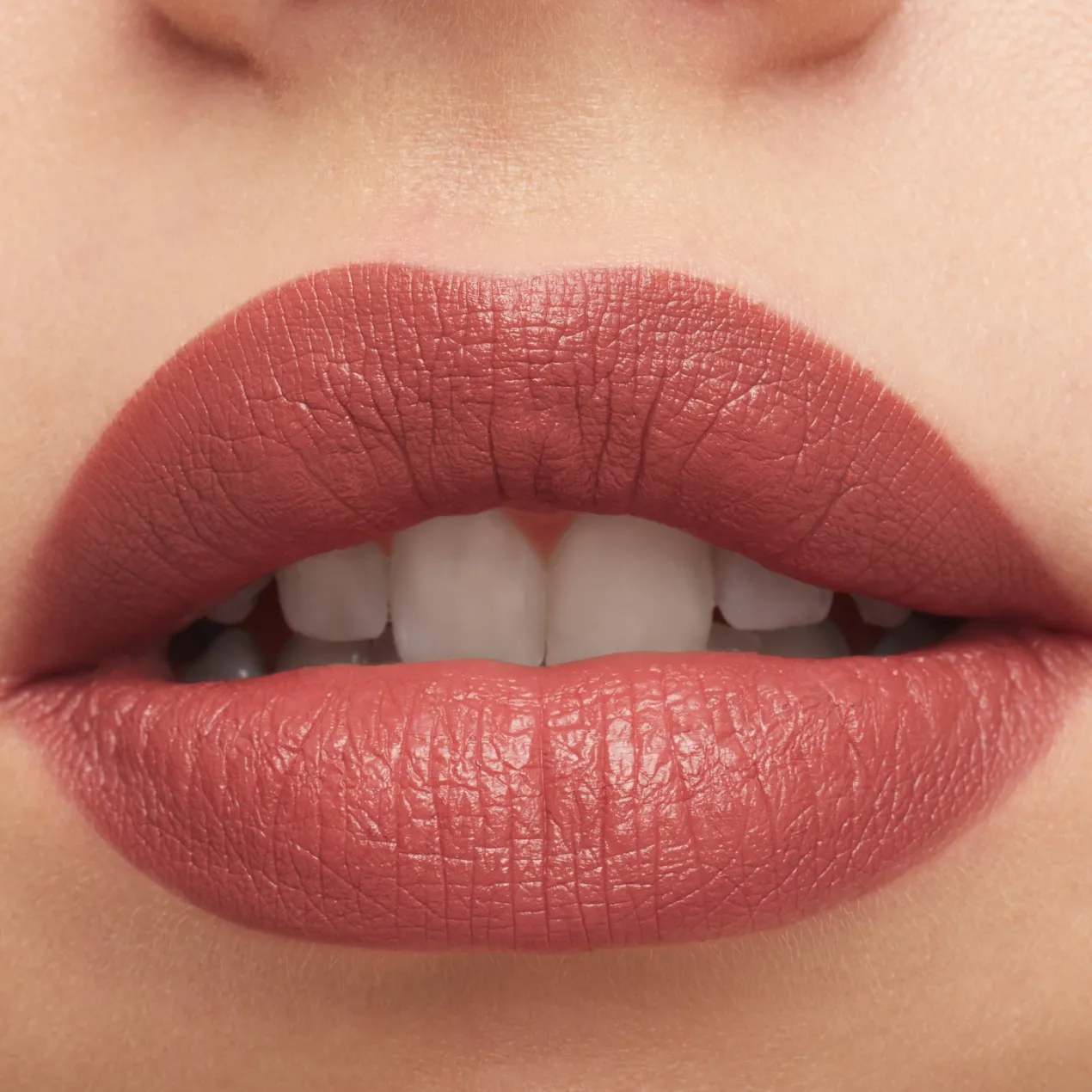 Barra de Labios M·A·Cximal Silky Matte Lipstick