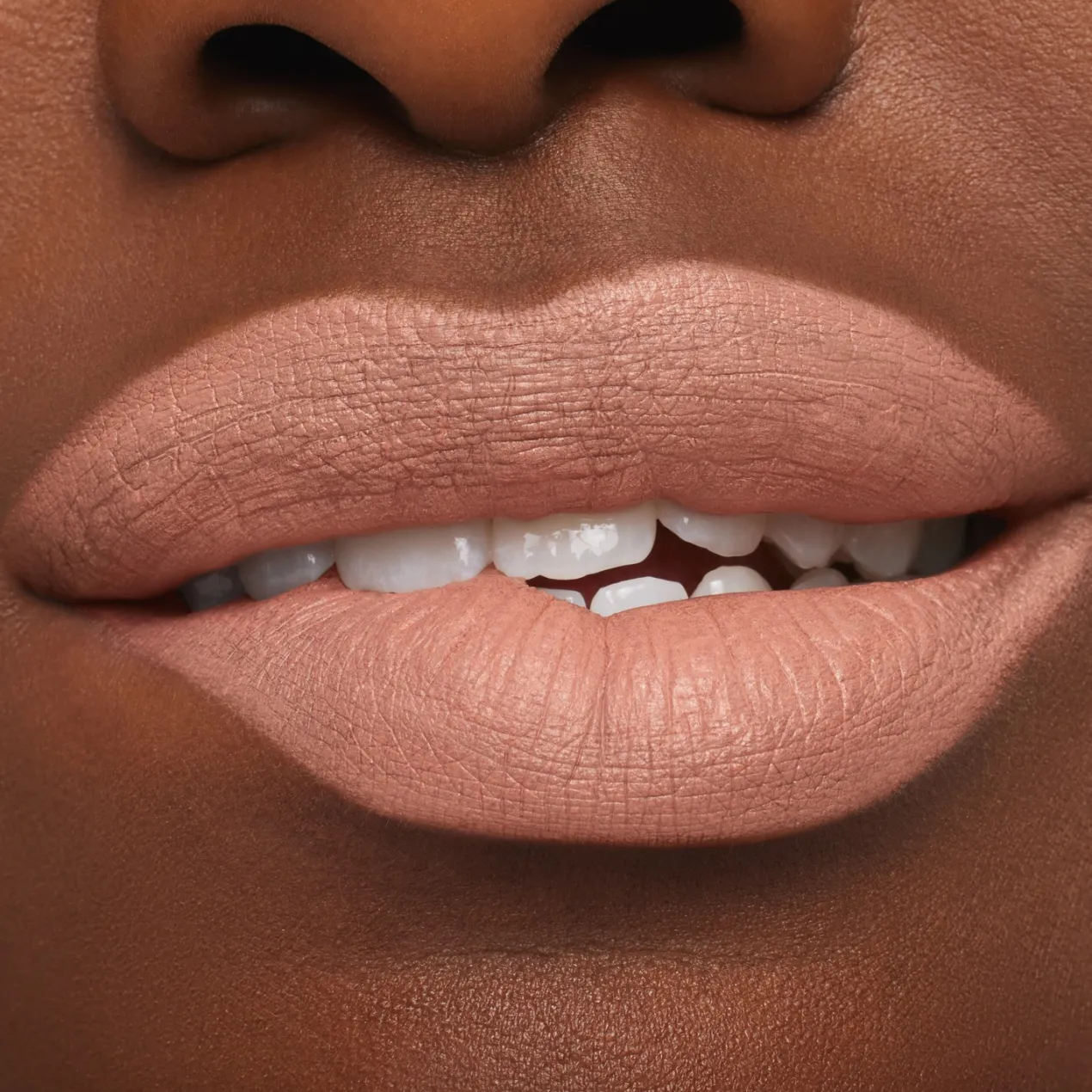 Barra de Labios M·A·Cximal Silky Matte Lipstick