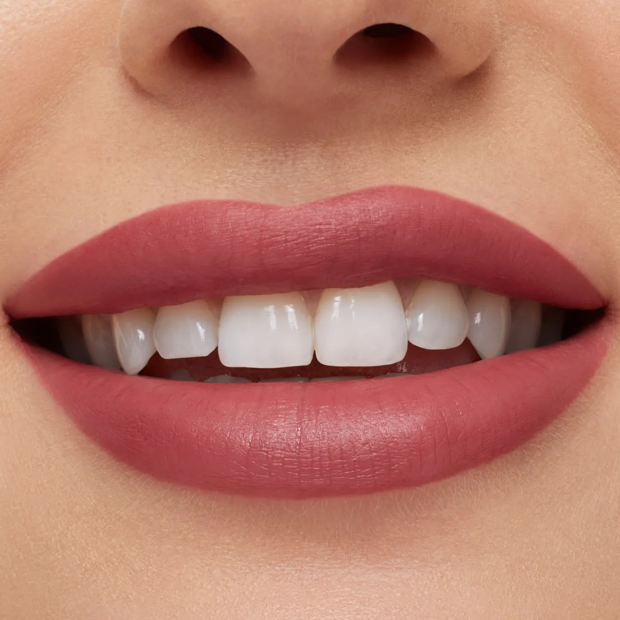 Barra de Labios M·A·Cximal Silky Matte Lipstick