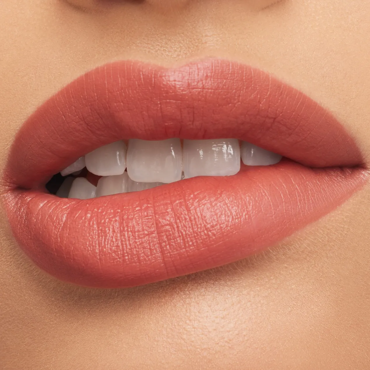 Barra de Labios M·A·Cximal Silky Matte Lipstick