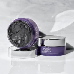 Bálsamo Desmaquillante Take The Day Off Charcoal Cleansing Balm