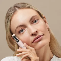 Bálsamo Labial Total Lip Treatment Stick