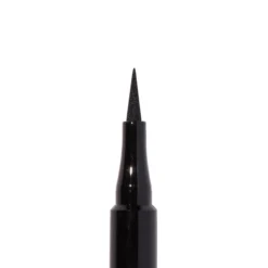 Colorstay Sharp Line Delineador de Ojos Líquido Punta Fina