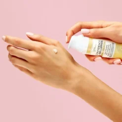 Confidence Crema Antiedad Hidratante Textura en Gel