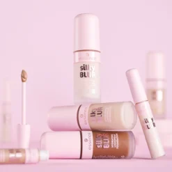 Corrector Hidratante Larga Duración Silky Blur