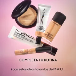 Crema Hidratante con Color Strobe Dewy Skin Tint