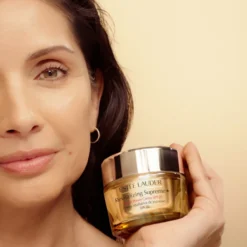 Crema Hidratante Revitalizing Supreme+ Youth Power SPF25