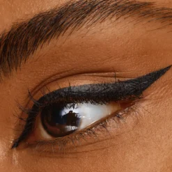 Delineador de Ojos 24h Waterproof
