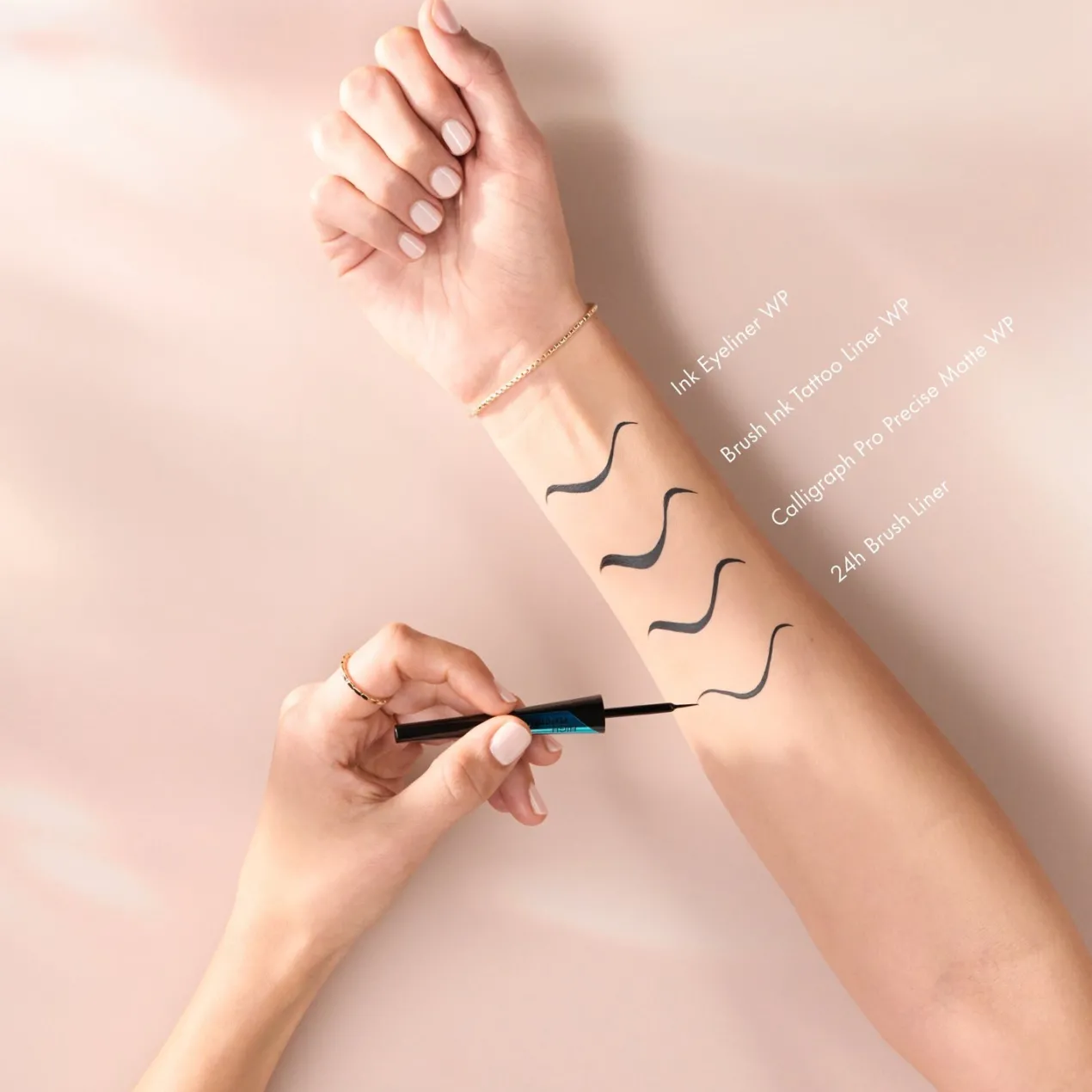 Delineador de Ojos 24h Waterproof