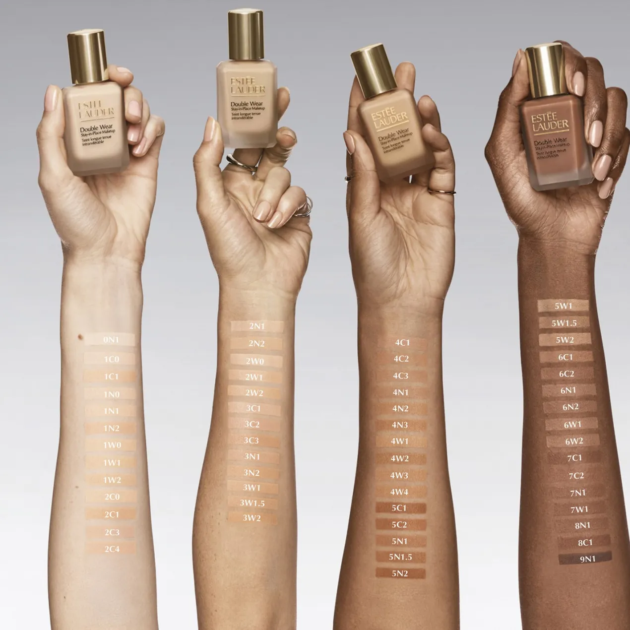 Double Wear Stay-In-Place Base de Maquillaje Mate Larga Duración SPF10