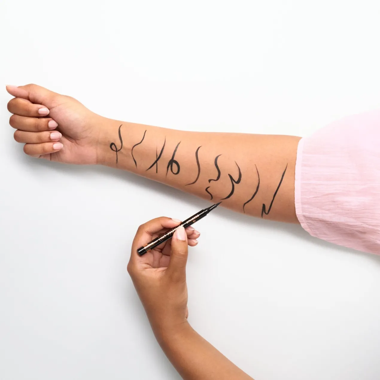 Eyeliner Rotulador de Larga Duración