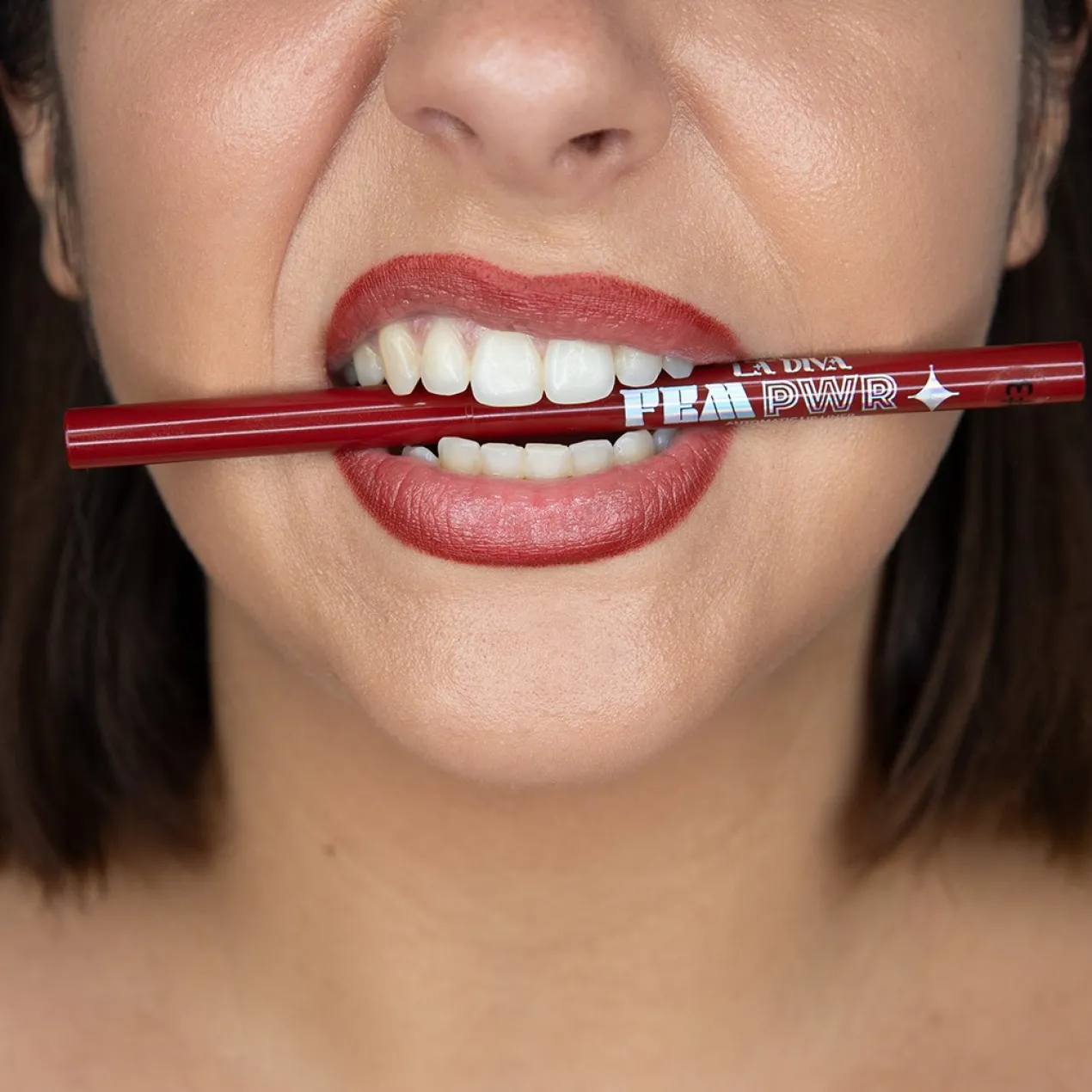 Fem Power Auto Delineador de Labios
