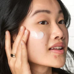 Full Face Loción Facial Anti-Granitos