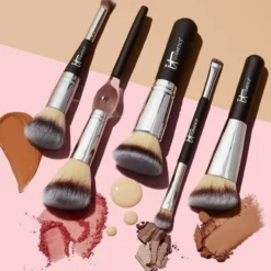 Heavenly Luxe Brocha Doble Para Base de Maquillaje y Corrector