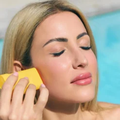 Invisible Age-Protection SPF50 Sunscreen Stick Watermelon