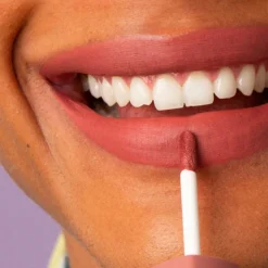 Labial Líquido The Longwear Lipstick