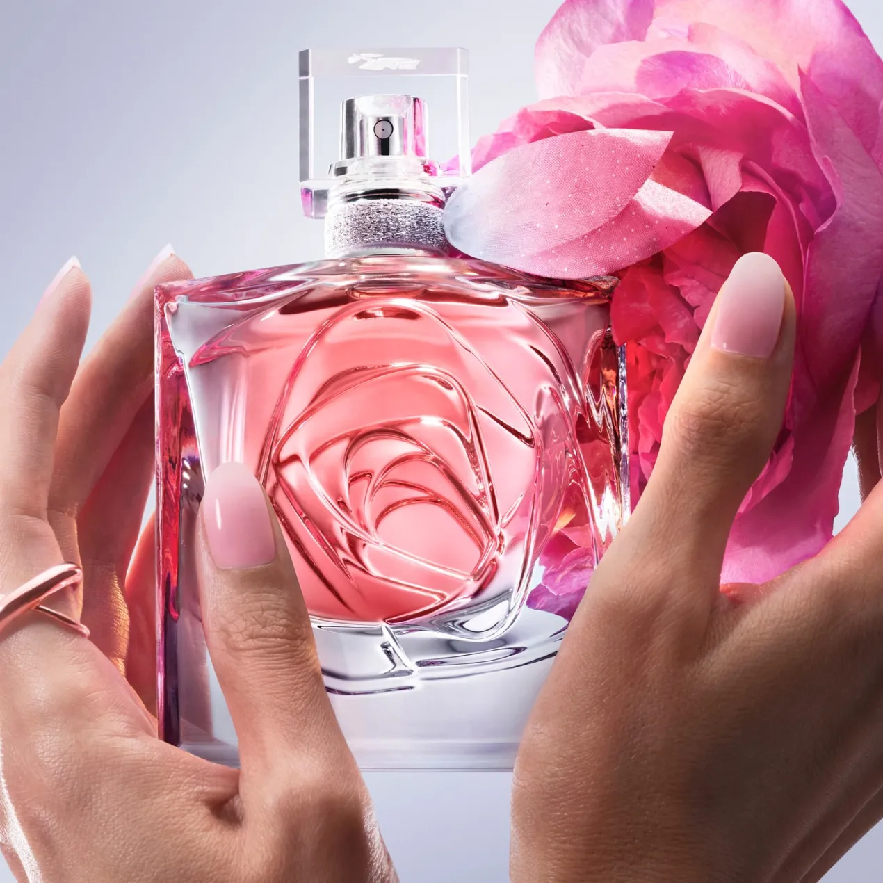 La Vie est Belle Rose Extraordinaire Eau de Parfum