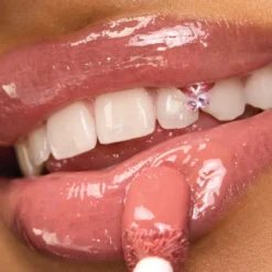Lip Idôle Juicytreat Gloss Hidratante 3D para Labios