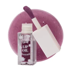 Lip Oil Massage