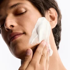 Men [Boost]³ Espuma de Afeitar Anti-Irritaciones