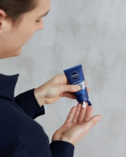 Men Protege & Cuida Crema Facial Hidratante Protector