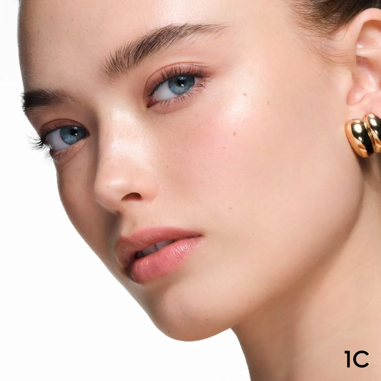 Parure Gold Skin Serum Foundation