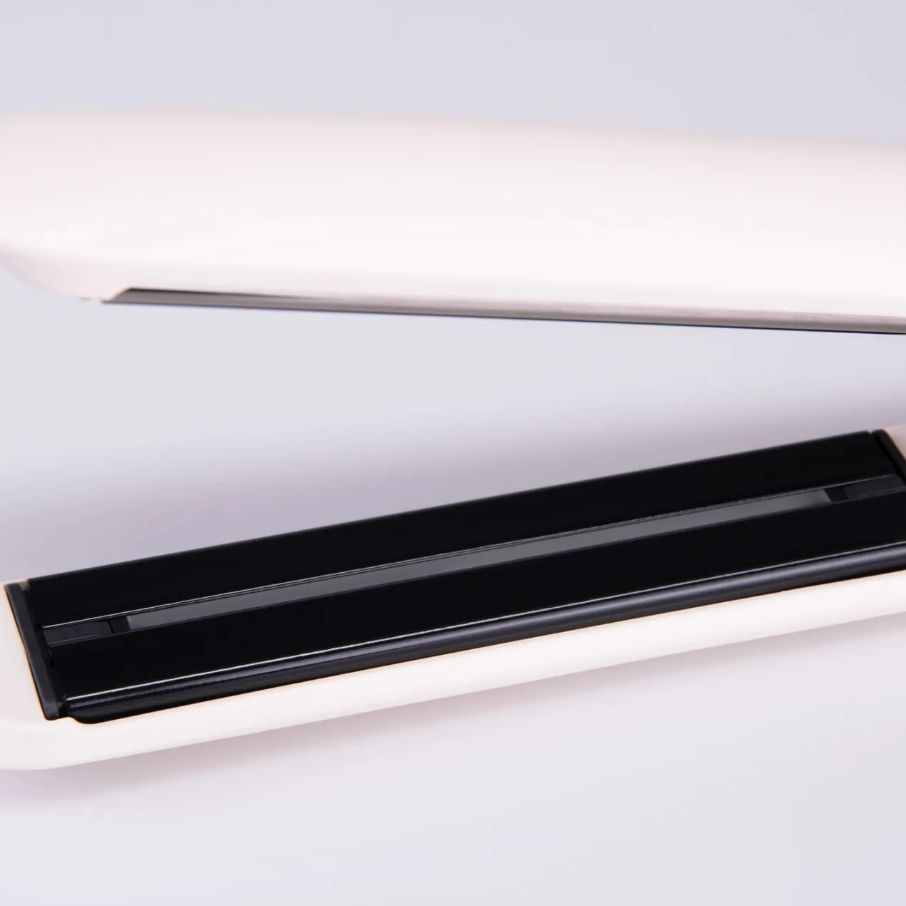 Plancha Profesional Estrecha 4 en 1