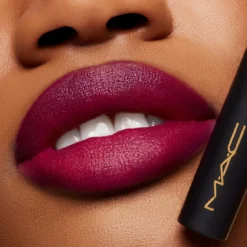 Powder Kiss Velvet Blur Barra de Labios Matte