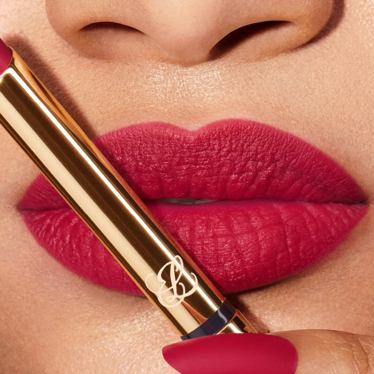 Pure Color Explicit Barra de Labios Silk Mate