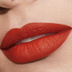 Pure Color Explicit Barra de Labios Silk Mate