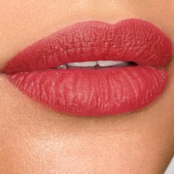 Pure Color Explicit Barra de Labios Silk Mate