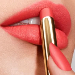 Pure Color Explicit Barra de Labios Silk Mate