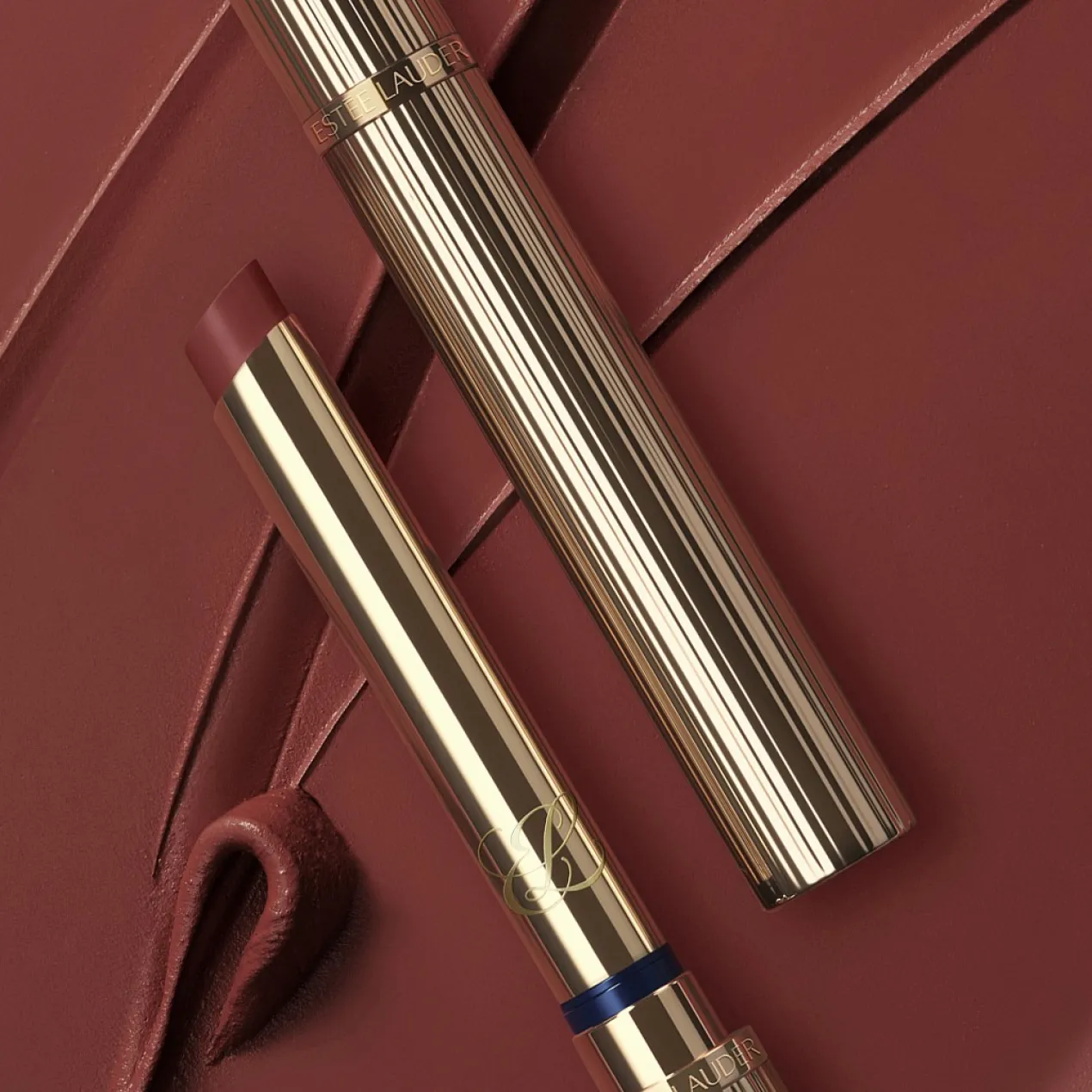 Pure Color Explicit Barra de Labios Silk Mate