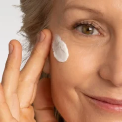 Rénergie Multi-Lift Crema de Día Reafirmante y Antiarrugas con SPF 15