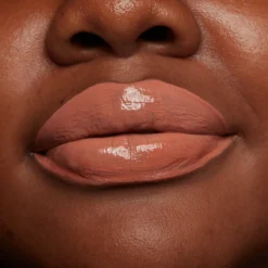 Shine Loud Brillo de Labios