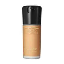 Studio Radiance Serum - Powered Foundation Base de maquillaje 24 hs hidratación