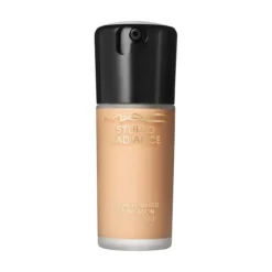 Studio Radiance Serum - Powered Foundation Base de maquillaje 24 hs hidratación