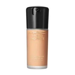 Studio Radiance Serum - Powered Foundation Base de maquillaje 24 hs hidratación