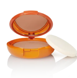 Sun System Protección Solar Facial SPF50 con Color