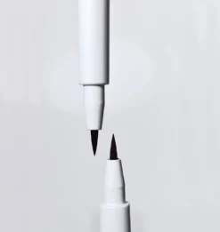 Tatoo Liquid Brow Liner Delineador de Cejas Líquido