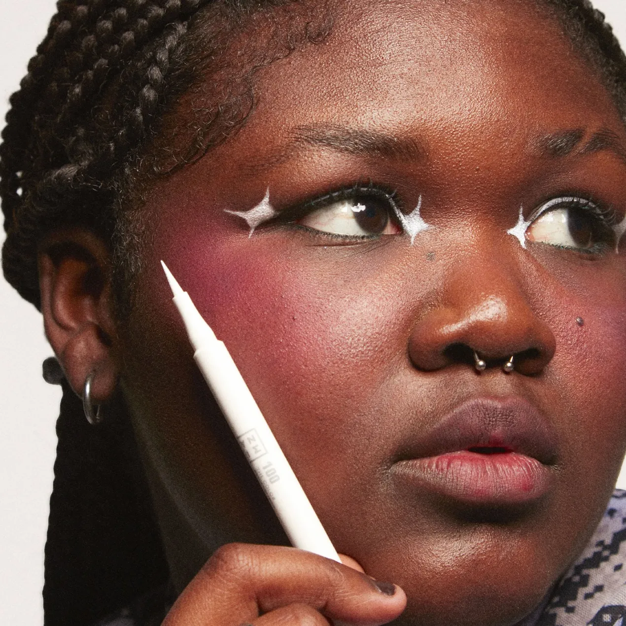 The Color Pen Eyeliner Delineador de Ojos