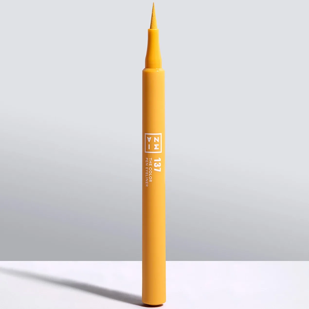 The Color Pen Eyeliner Delineador de Ojos