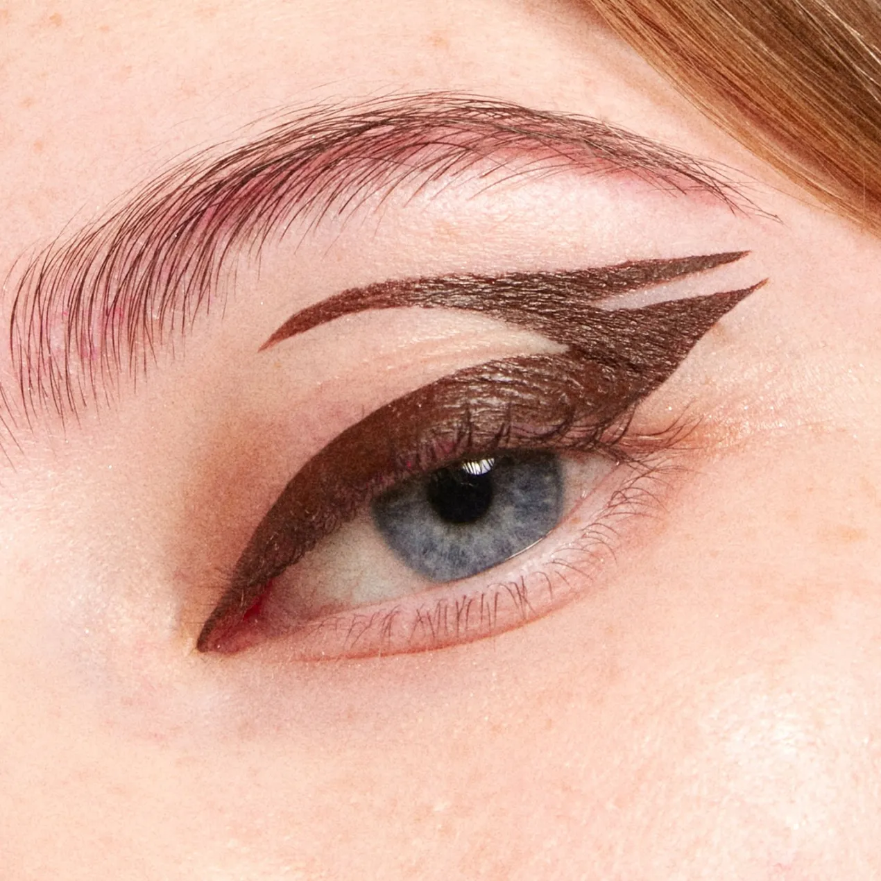 The Color Pen Eyeliner Delineador de Ojos
