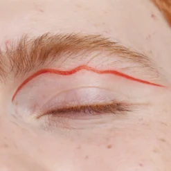 The Color Pen Eyeliner Delineador de Ojos