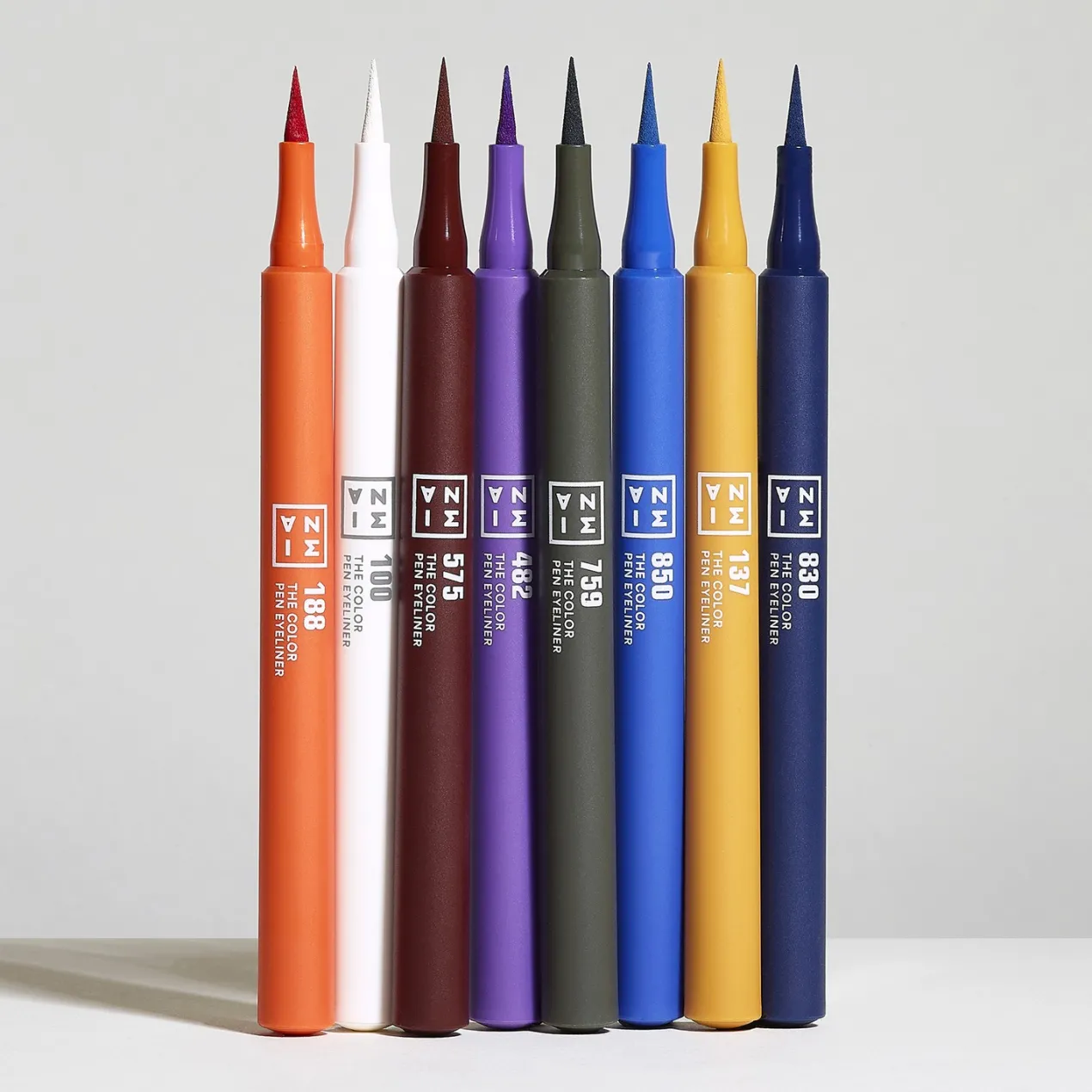 The Color Pen Eyeliner Delineador de Ojos
