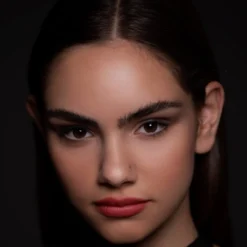 The Perfect Lip Duo Labial y Delineador de Labios 2 en 1
