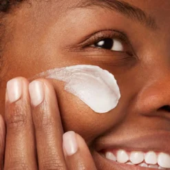 Ultra Facial Overnight Rehydrating Mask Mascarilla de Noche