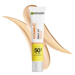 Vitamina C Fluido Antimanchas Anti-UV Diario Efecto Glow FPS50+